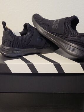 Adidas Men's Triple Black Sneakers